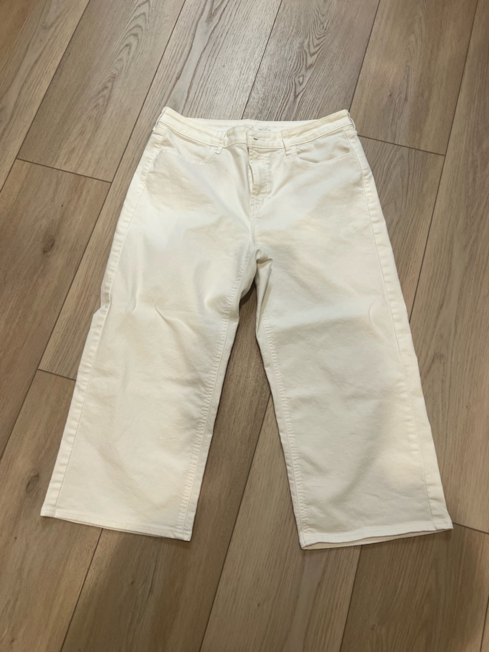 Old Navy White High-Rise Wide Leg Jean